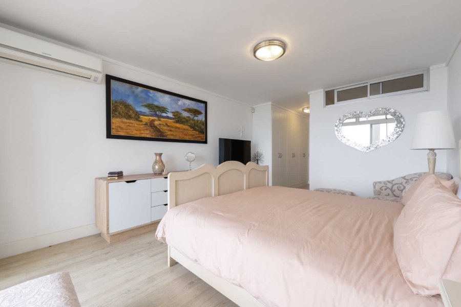 3 Bedroom Property for Sale in Camps Bay Western Cape